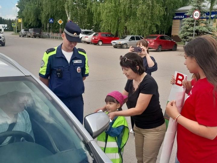 Джалильские дети написали письма водителям