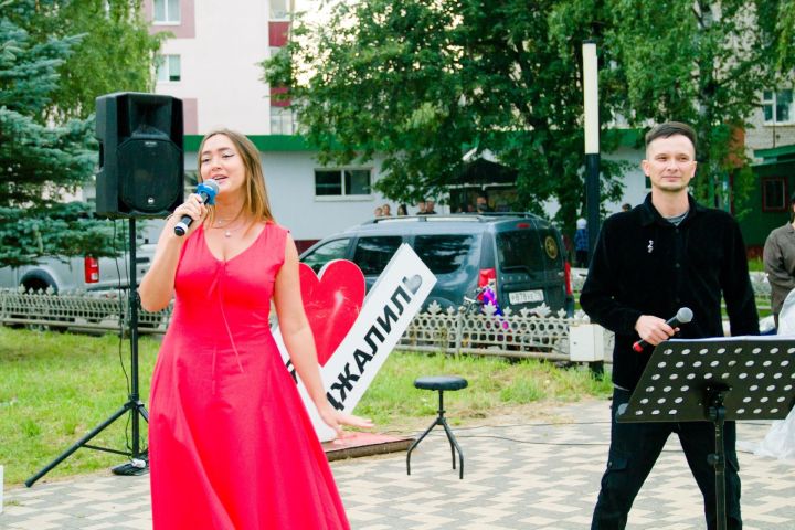 Выступления Джалильских артистов покорили сердца жителей и гостей поселка