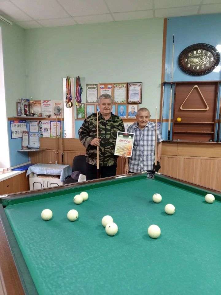 Җәлил бильярдчылары икенче булдылар