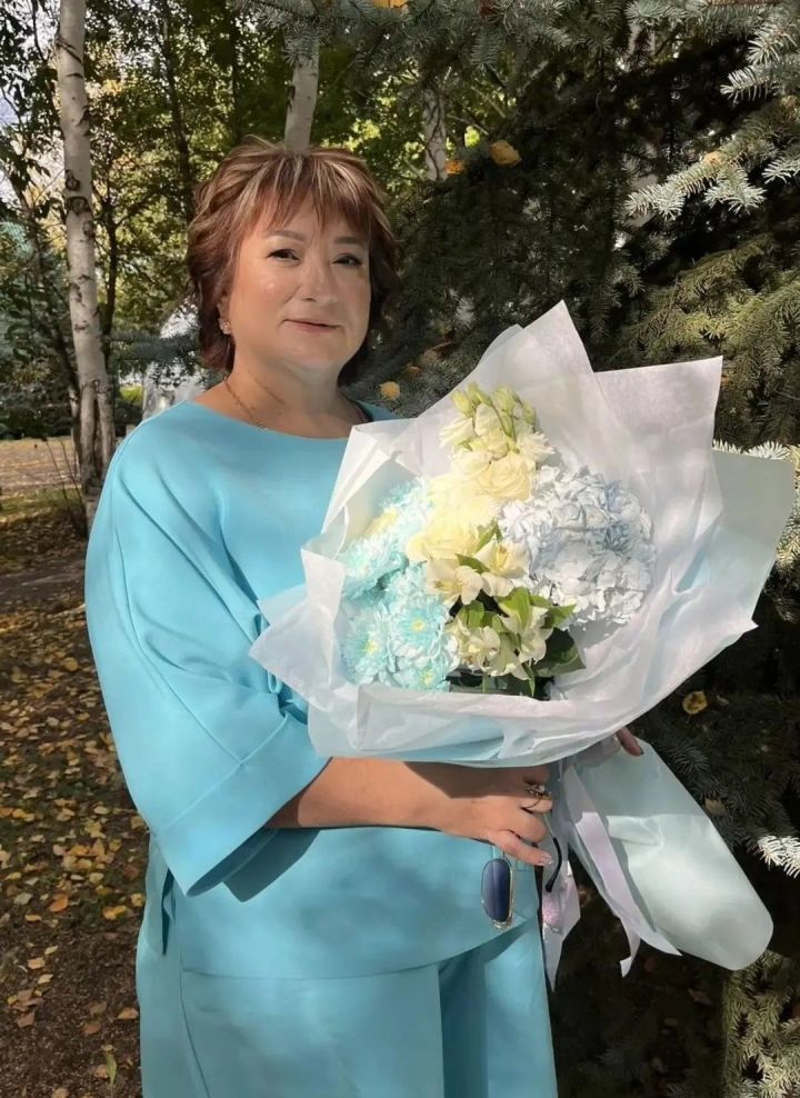 Гөлшат Салихова бишекләргә йөрәк җылысын да куша