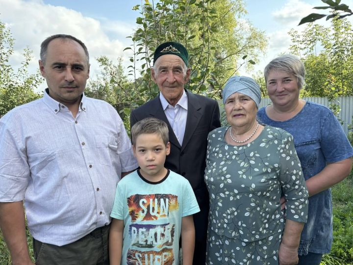 Алмас һәм Зина Якуповлар тату яшәү серләрен беләләр