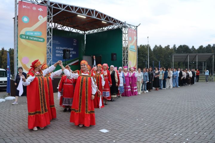 Песни и танцы народов республики объединили жителей Сарманово